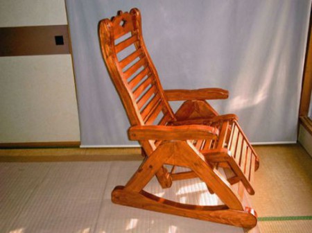 リクライニングチエア