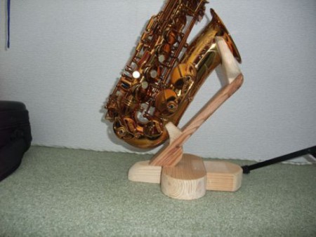 ＳＡＸスタンド
